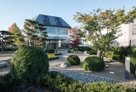 L'edificio dell'amministrazione eroica di giorno